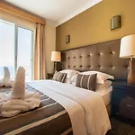 Appart-Hotel La Source